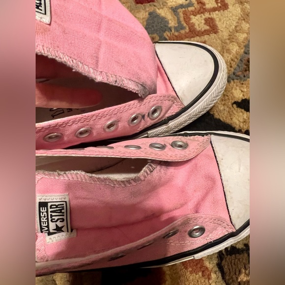 Pink Converse - Picture 6 of 7
